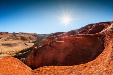 Kızıl-çene Vadisi'nde kırmızı dağlar Mars valley olarak olarak da adlandırılır. Altay Cumhuriyeti, Sibirya, Rusya Federasyonu