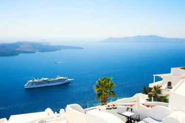 Santorini Island, Yunanistan beyaz mimarisinde. Güzel landsc