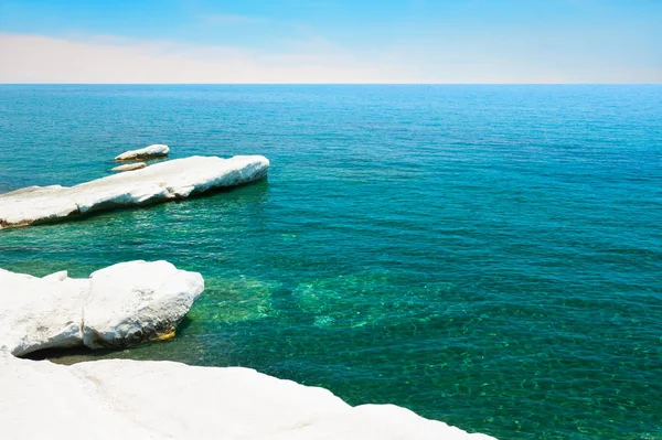 Schöner Strand in der Nähe von Limassol, Zypern — Stockfoto