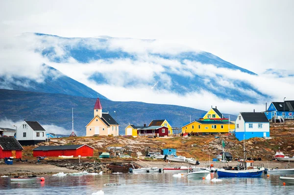 Saqqaq byn, västra Grönland. — Stockfoto