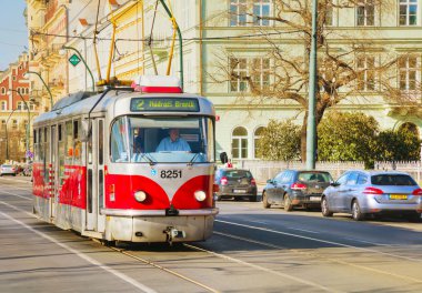 Vienna, Avusturya-10 Nisan 2018: eski moda street tramvayda