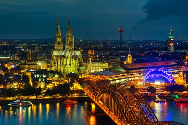 Colônia Alemanha Vista Aérea Cidade Noite — Fotografia de Stock