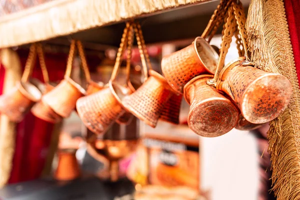 Close Bunch Copper Coffee Jezve Pots Hanged Market Istanbul Turkey — Stock Photo, Image