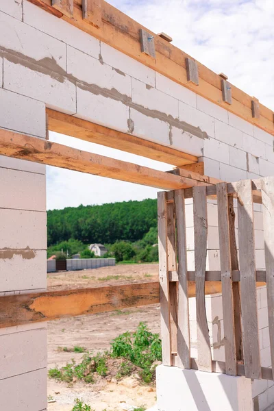 Építési Telek Építés Alatt Falak Gázbeton Blokkok Megerősítése Ablakok Beton — Stock Fotó