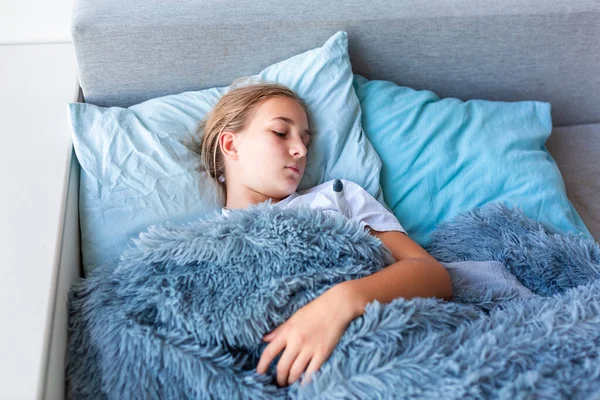 Sick Teenage Little Girl High Fever Headache Laying Bed Holding — Stock Photo, Image