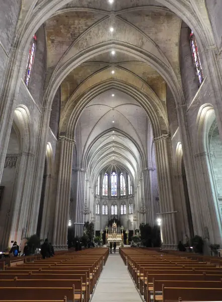 Güney Fransa'da Montpellier Katedrali