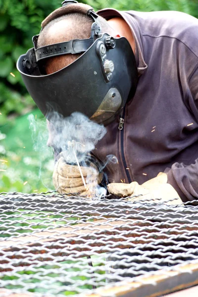 Lasapparaat Voor Het Lassen Van Een Metalen Onderdeel Met Standaard — Stockfoto