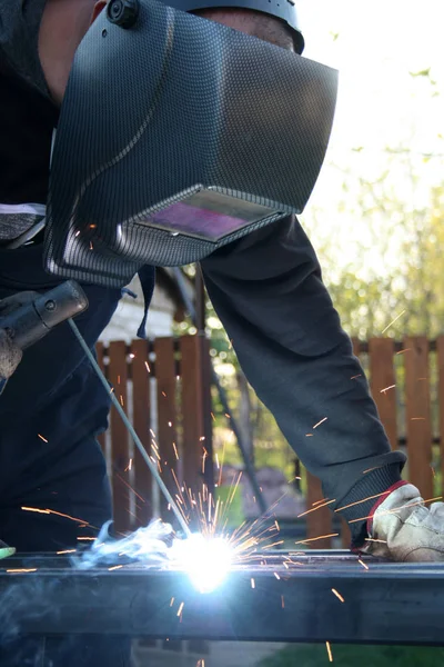 Lasapparaat Voor Het Lassen Van Een Metalen Onderdeel Met Standaard — Stockfoto