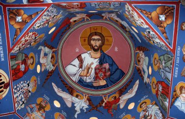 Ortodoks manastırı yakınlarındaki Ubavac baharı Velika Remeta, Fruska Gora, Sırbistan