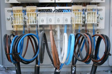 Elektrik sistemi, güç ölçer kurulumu