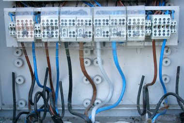 Elektrik sistemi, güç ölçer kurulumu