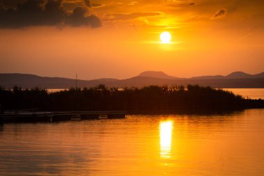 Balaton Gölü doğa manzara gün batımı