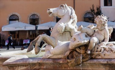 Roma'nın ünlü Piazza Navona üzerinde çeşme. Piazza Navona. Roma. İtalya