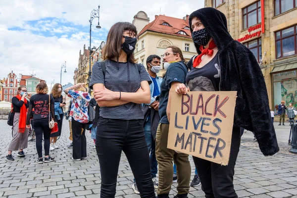 Wroclaw Poland 2020 Young People Hold Poster Words Black Lives — Stock Photo, Image