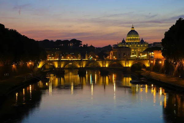 Blick Auf Den Tiber Und Die Peterskirche Rom Italien — Stockfoto