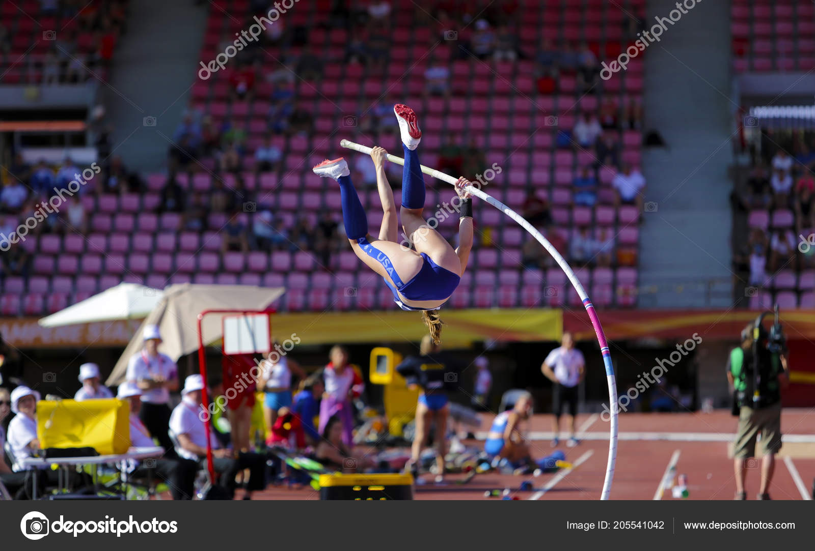 rachel baxter pole vault