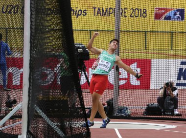 Tampere, Finlandiya, 11 Temmuz: Valentin Andreev Bulgaristan üzerinde çekiç atma olayı IAAF Dünya U20 Şampiyonası Tampere, Finlandiya 11 Temmuz, 2018.