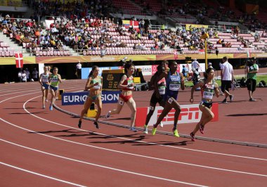 Tampere, Finlandiya, 10 Temmuz: 800 metre IAAF Dünya U20 Şampiyonası Tampere, Finlandiya için 10 Temmuz, 2018 çalışan sporcular.