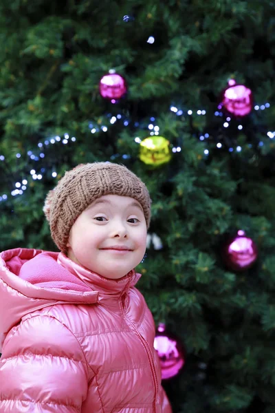 Portrait Young Girl Background Christmas Tree — Stock Photo, Image