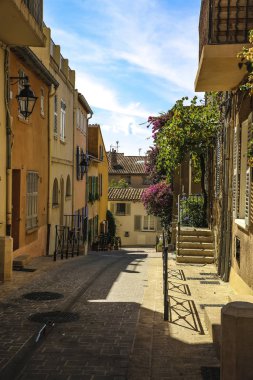 Tarihi eski şehir, St Tropez, popüler bir tatil Akdeniz, Provence, Fransa