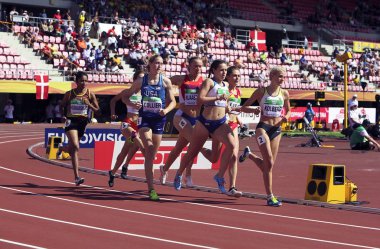 Tampere, Finlandiya, 10 Temmuz: 800 metre IAAF Dünya U20 Şampiyonası Tampere, Finlandiya için 10 Temmuz, 2018 çalışan sporcular.