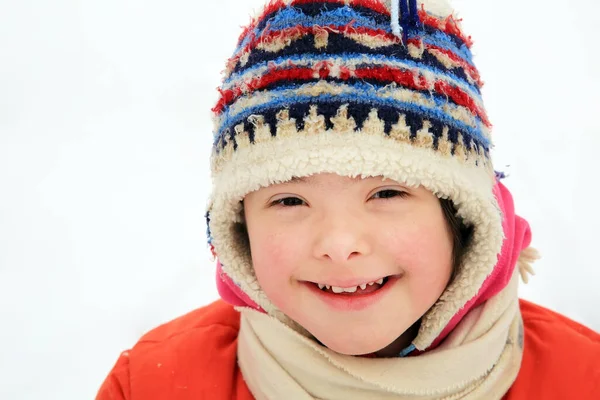Portret Pięknej Dziewczynki Zimie — Zdjęcie stockowe