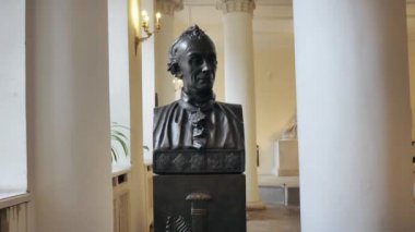 Lavra'da Alexander Suvorov Heykeli