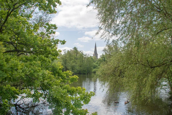 English Countryside Scene Pond Ducks Church — Stock Photo, Image