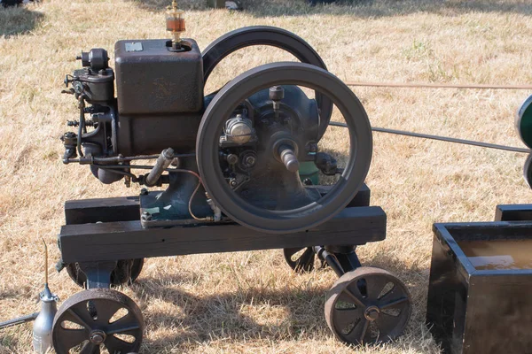 Miniatuur Stoommachine Met Wielen — Stockfoto