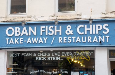 Oban Scotland Türkiye - 2 Haziran 2019: Oban Balık ve Chip Shop mağazası ön
