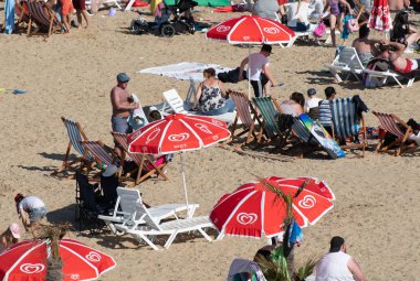 Clacton Türkiye 23 Ağustos 2019 -: Clacton beac üzerinde Tatilciler