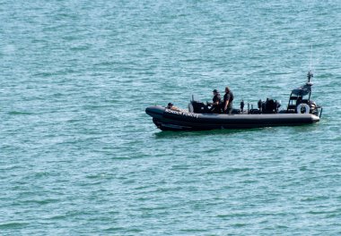 Clacton Türkiye 23 Ağustos 2019 -: Şişme Sınır devriye botu sakin se