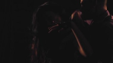 Şehvetli çift dans evde