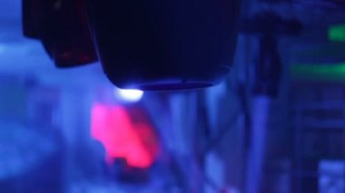 Bir gece kulübünde ışık