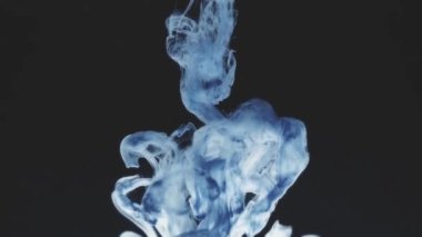 Suda akan soyut mürekkep rengi