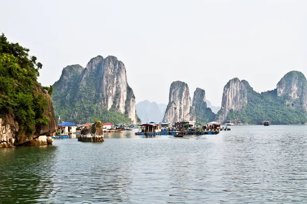 Гуд Лонг Затока Єтнамі — стокове фото