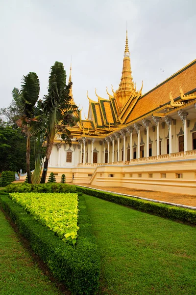 Пень Камбогия Сентября Королевский Дворец Представляет Собой Комплекс Зданий Который — стоковое фото