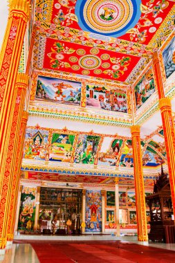 4000 DAKİKA, LAOS - 15 EYLÜL: 4000 adadaki tapınağın içi, 15 Eylül 2011.