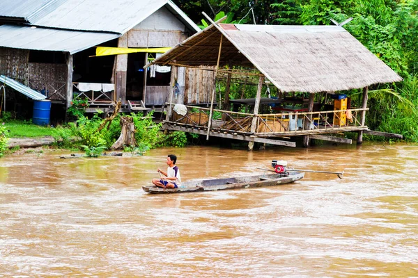 000 Islas Laos Septiembre Hombre Que Fluye Una Canoa 4000 — Foto de Stock