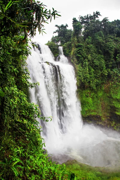 Cascata Sull Altopiano Est Paxe Vietnam — Foto Stock