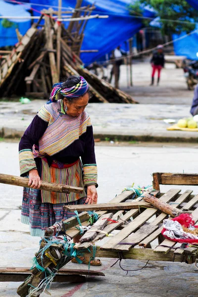 Bac Vietnam September Unidentified Women Flower Ong Ethnic Minority People — 图库照片