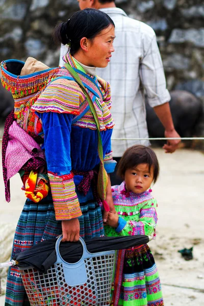 Bac Vietnam September Unidentified Women Flower Ong Ethnic Minority People — 图库照片