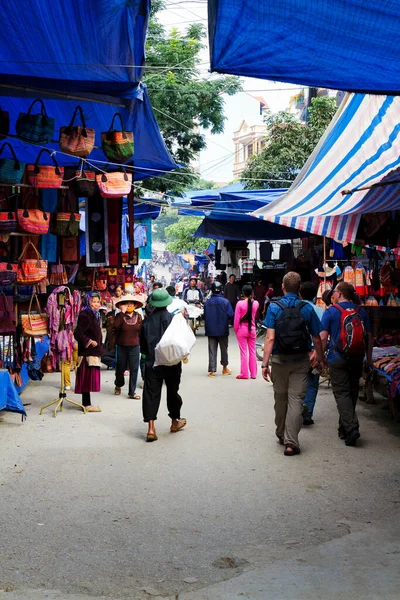 Bac Lao Cai Vietnam Sep Oidentifierade Kvinnor Mong Etniska Minoriteter — Stockfoto