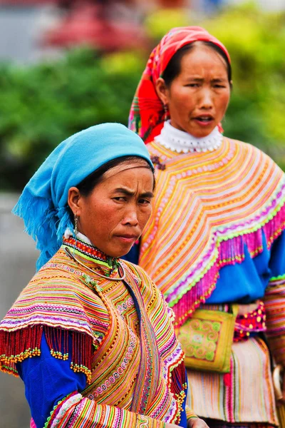 Bac Vietnam Septiembre Mujeres Identificadas Minoría Étnica Flower Mong Mercado —  Fotos de Stock