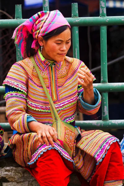 Bac Vietnam Septiembre Mujeres Identificadas Minoría Étnica Flower Mong Mercado —  Fotos de Stock