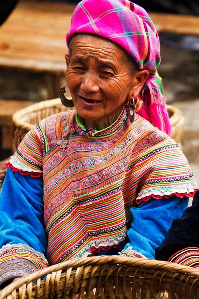 Bac Vietnam Septiembre Mujeres Identificadas Minoría Étnica Flower Mong Mercado —  Fotos de Stock