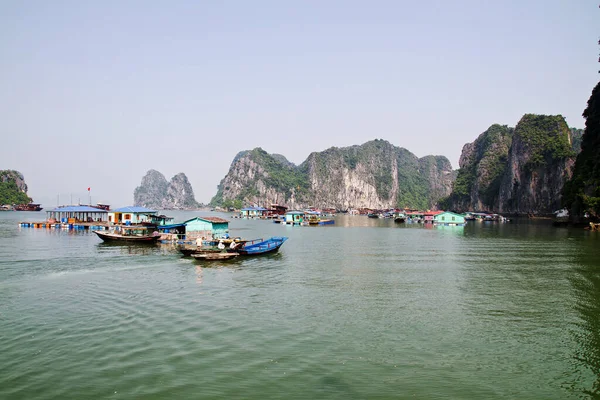 Fascinante Vista Naturaleza Halong Bay Vietnam — Foto de Stock