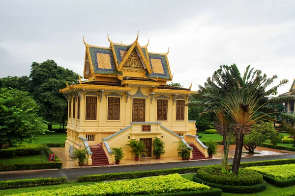 Phnom Penh Cambogia September Het Koninklijk Paleis Een Complex Van — Stockfoto