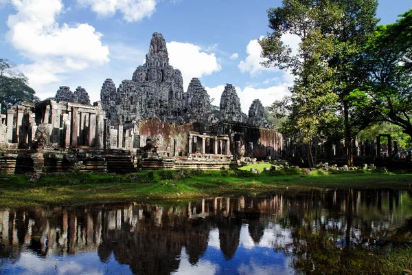 Belangrijkste Uitzicht Oude Bayon Tempel Angkor Thom Avondzon Mysterieuze Angkor — Stockfoto