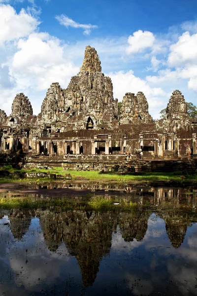 Belangrijkste Uitzicht Oude Bayon Tempel Angkor Thom Avondzon Mysterieuze Angkor — Stockfoto